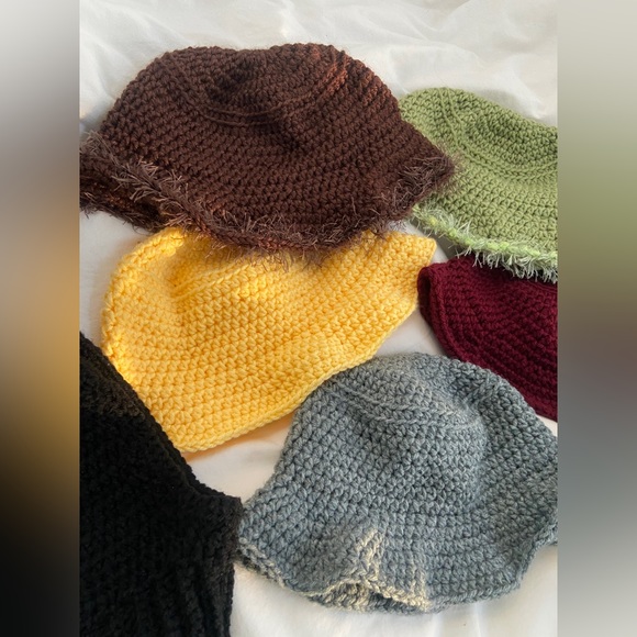 CROCHET BALACLAVA BUCKET HAT - Picture 4 of 6